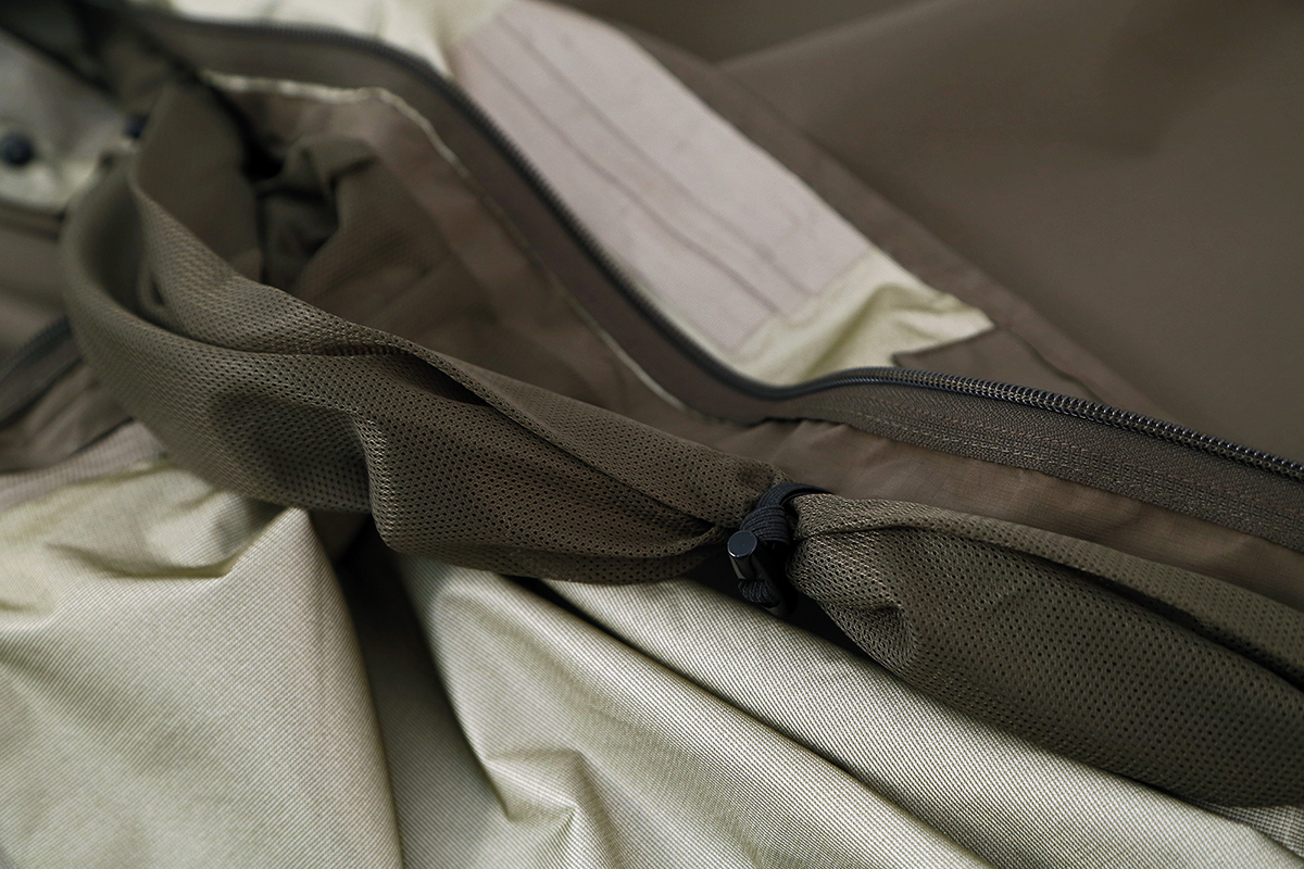 Carinthia Combat Bivy Bag Gore-Tex Oliv